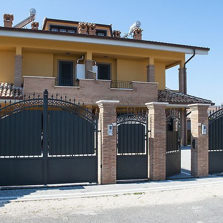 Domus Traiani Fiumicino Ξενοδοχείο Εξωτερικό φωτογραφία